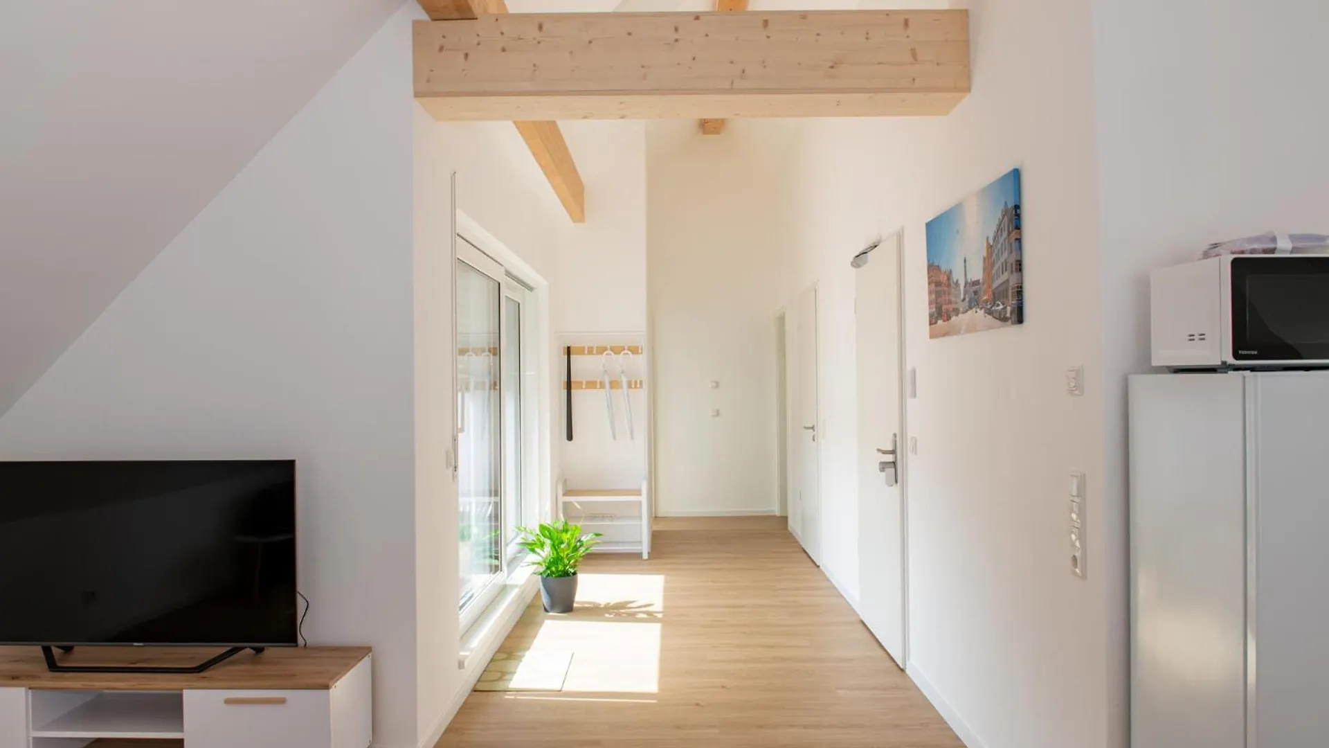 Апартаменты Modern-Neu-Nespresso-Balkon-Parkplatz Аугсбург 0*,